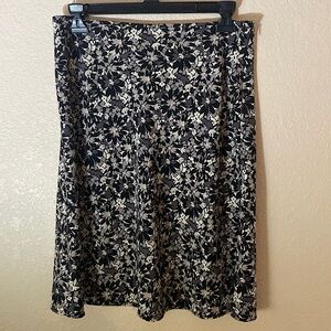 Vintage Old Navy Size 4 Grey Floral Mini Skirt